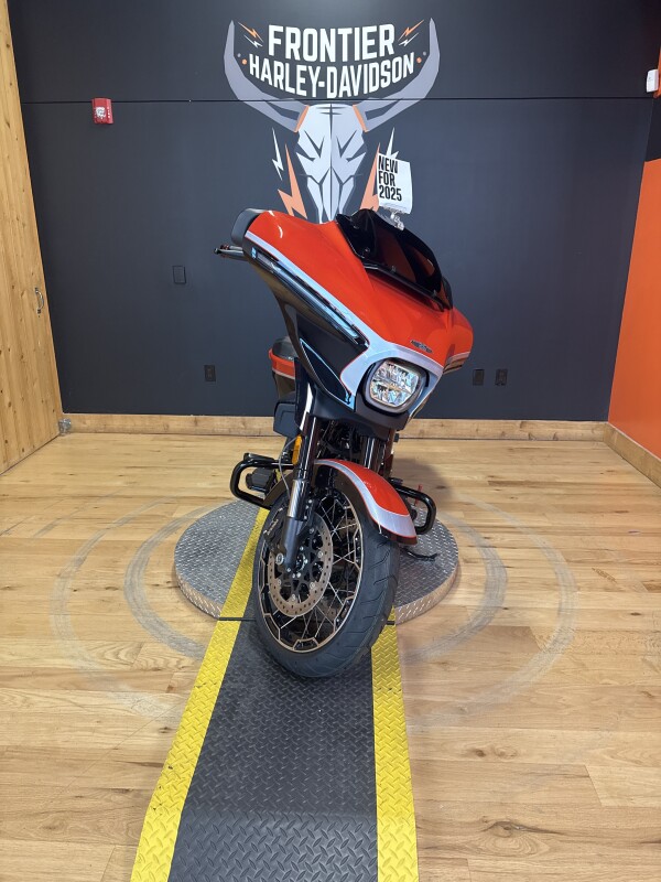 FLHXSE 2024 CVO Street Glide - Photo 4