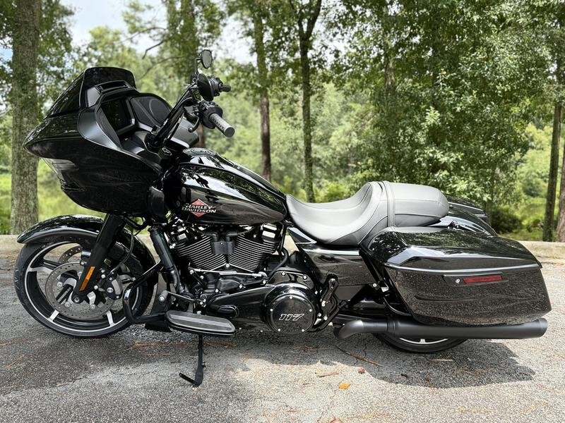 FLTRX 2025 Road Glide