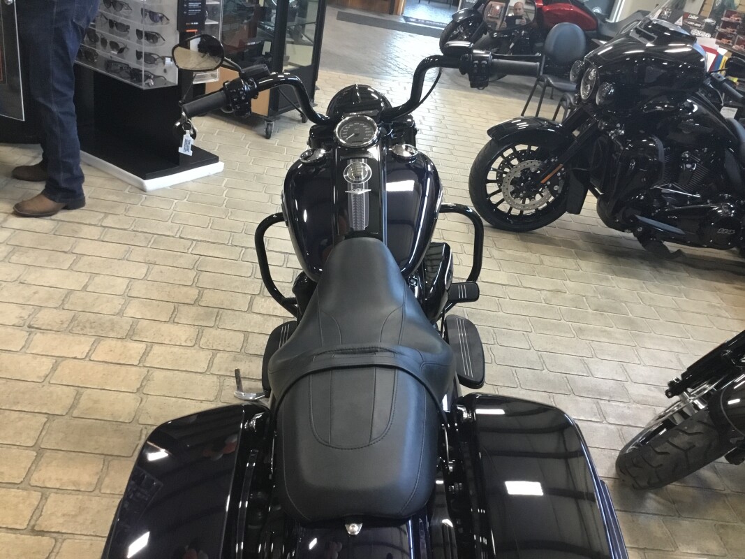 2019 Harley-Davidson Road King Special Midnight Blue - Photo 6