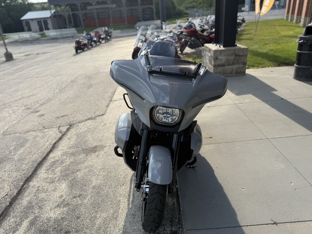 2025 Harley-Davidson Street Glide Ultra FLHXU - Photo 8