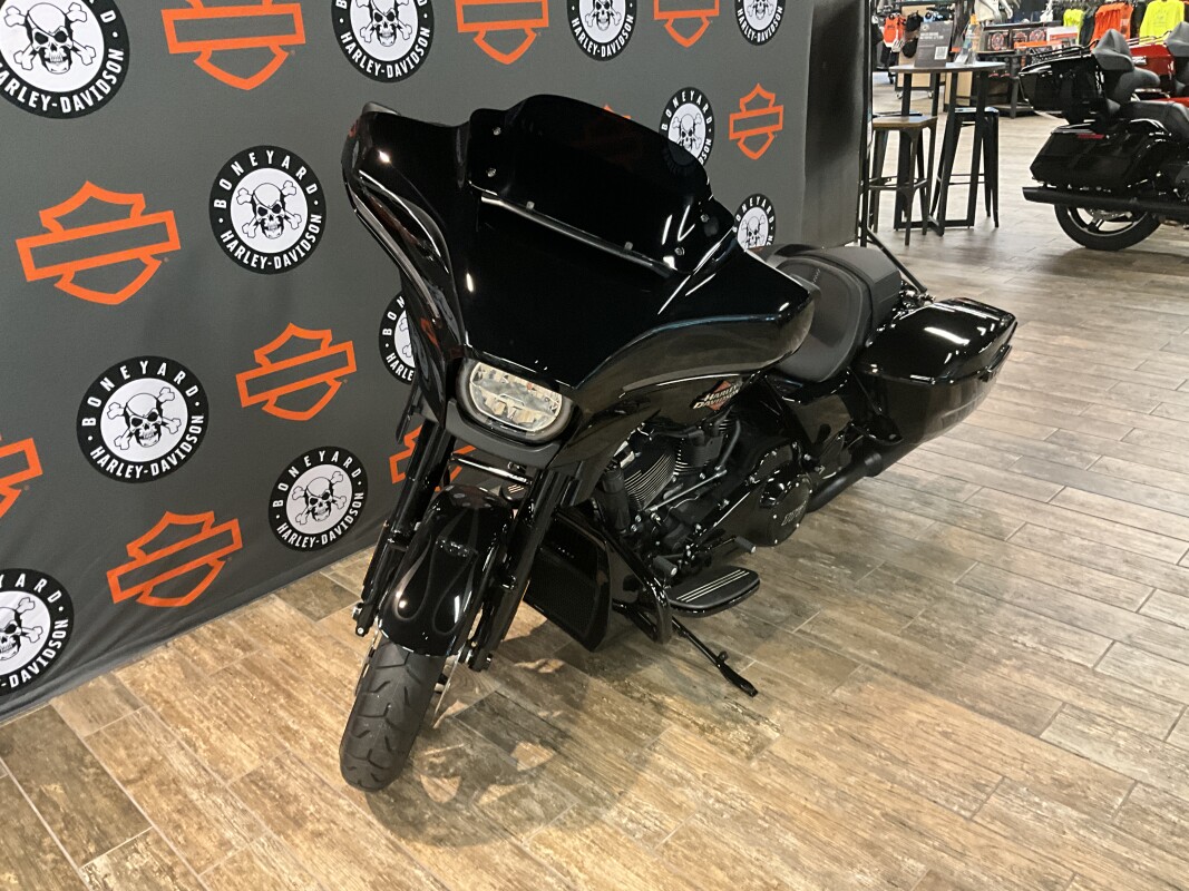 FLHX 2025 Street Glide - Photo 6