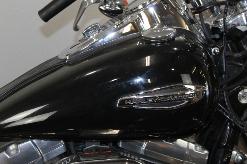 Harley-Davidson Switchback 2016 FLD 308168N BLACK - Photo 10