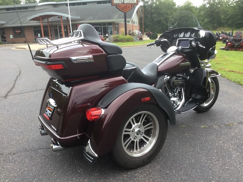 2019 Harley-Davidson Tri Glide Ultra Twisted Cherry - Photo 4