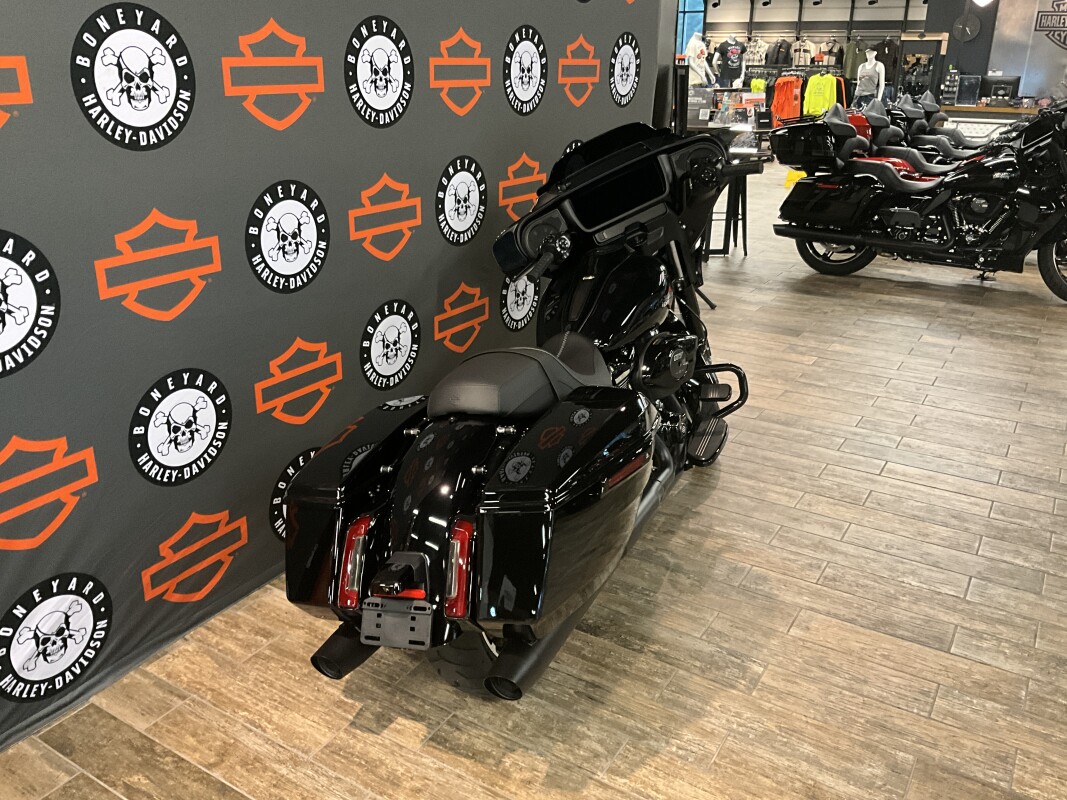 FLHX 2025 Street Glide - Photo 4