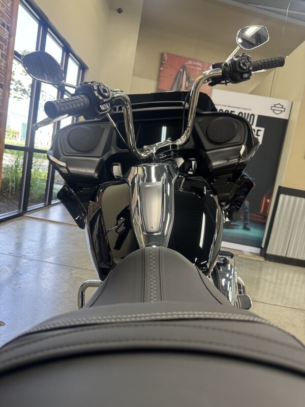 2025 Harley-Davidson Road Glide FLTRX - Photo 3