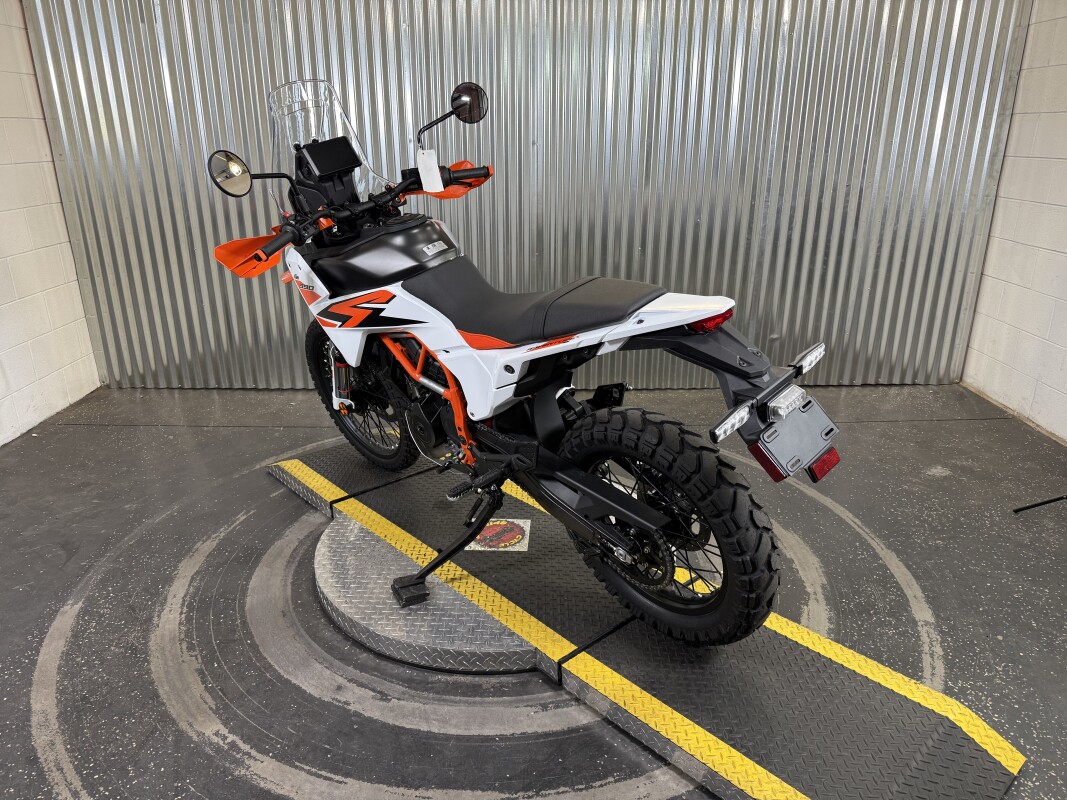 2025 KTM 390 Adventure R - Photo 4