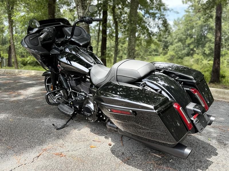 FLTRX 2025 Road Glide - Photo 5