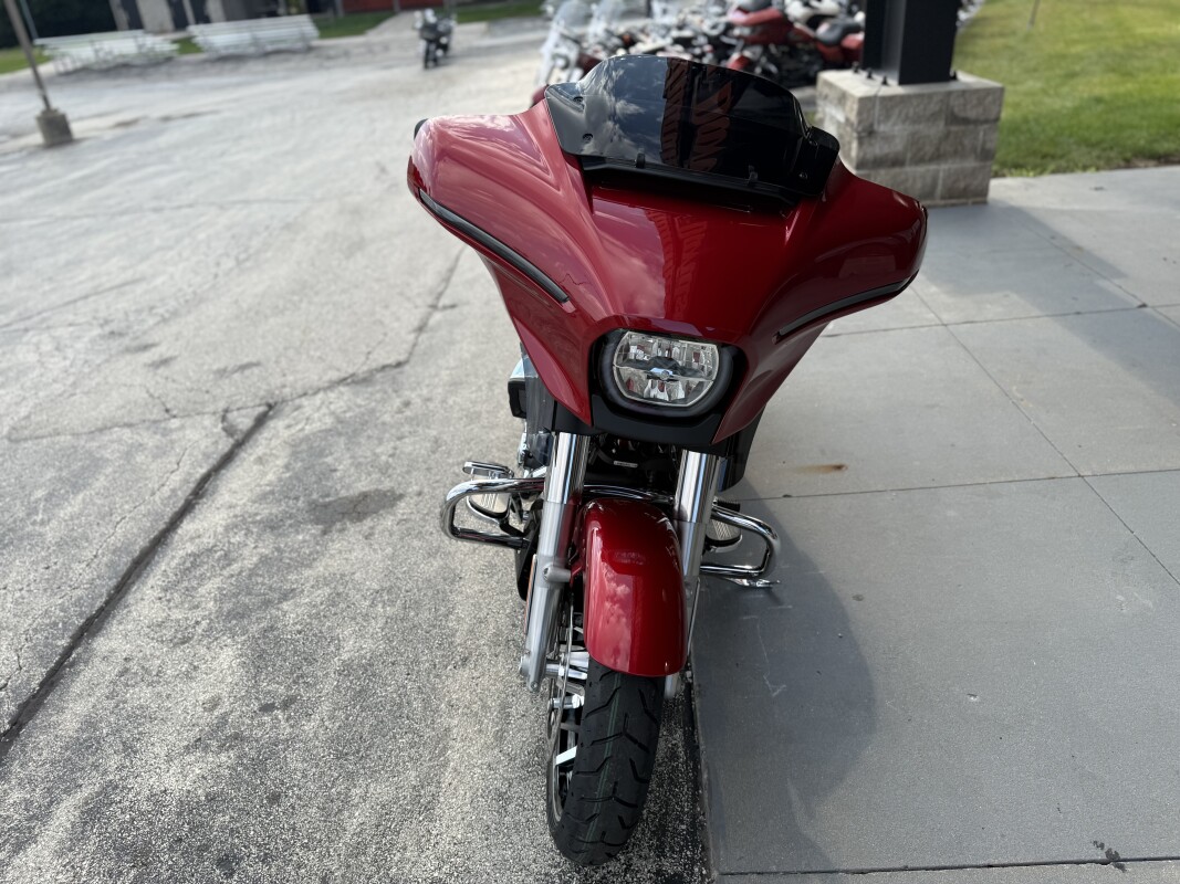 2025 Harley-Davidson Street Glide FLHX BRILLIANT RED - Photo 8