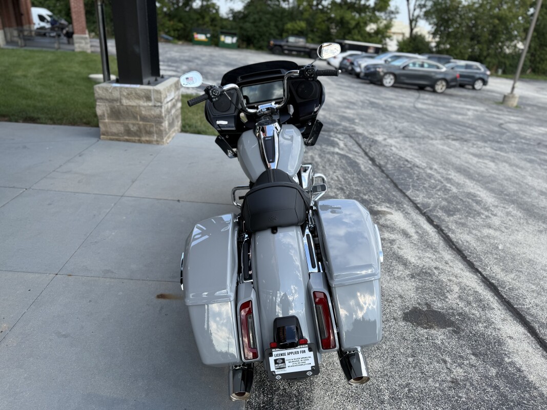 2025 Harley-Davidson Road Glide FLTRX - Photo 4