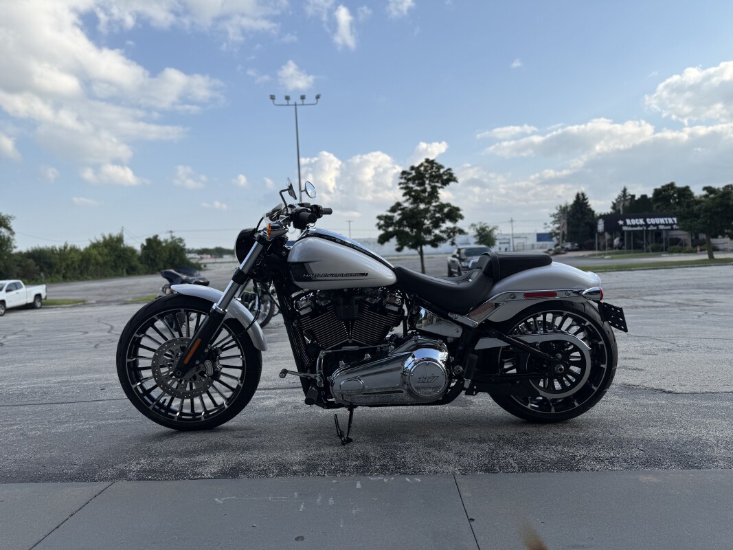 2024 Harley-Davidson Breakout 117 FXBR WHITE ONYX PRL - Photo 6