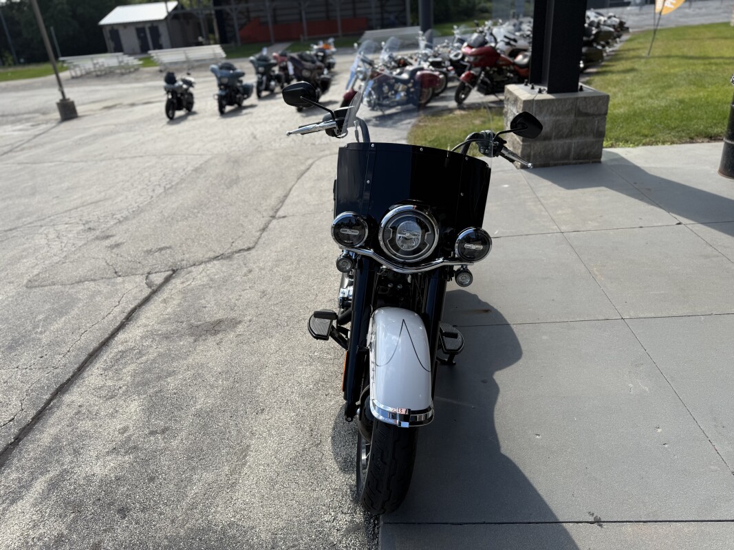 2025 Harley-Davidson Heritage Classic FLHC - Photo 8