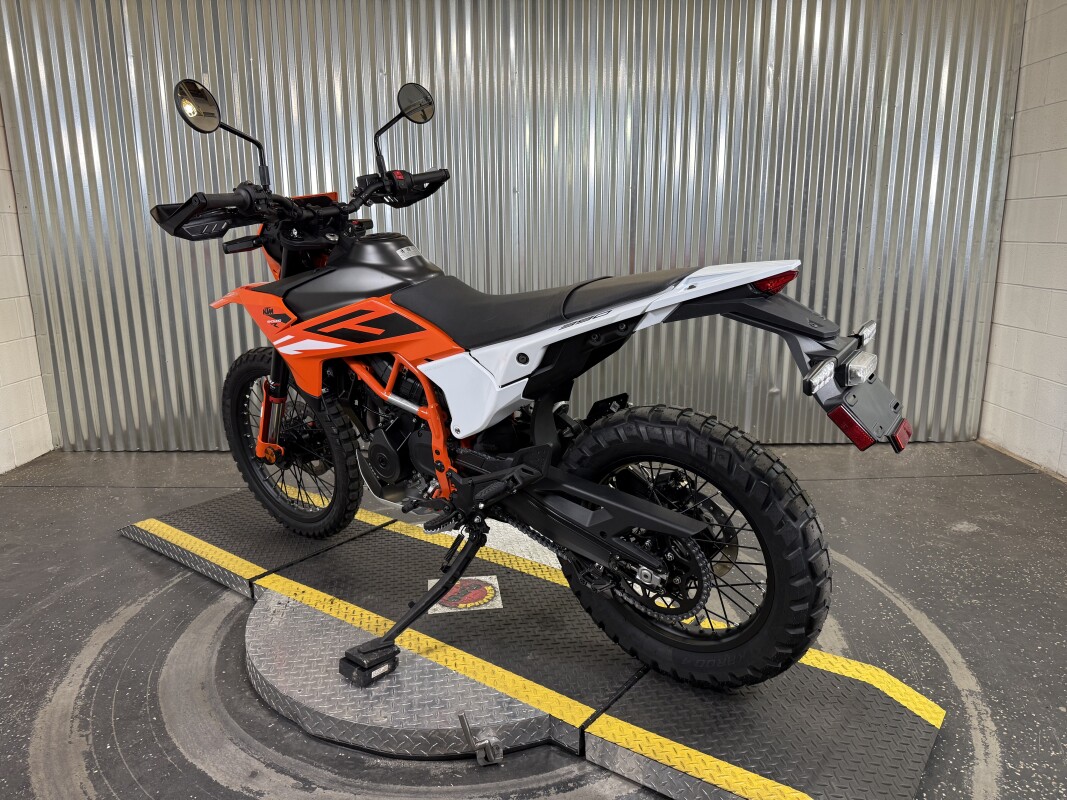 2025 KTM 390 Enduro R - Photo 4