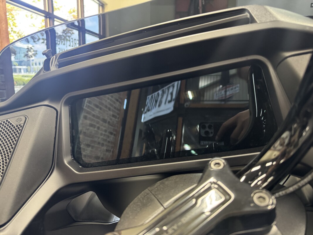 2025 Harley-Davidson Road Glide FLTRX - Photo 5