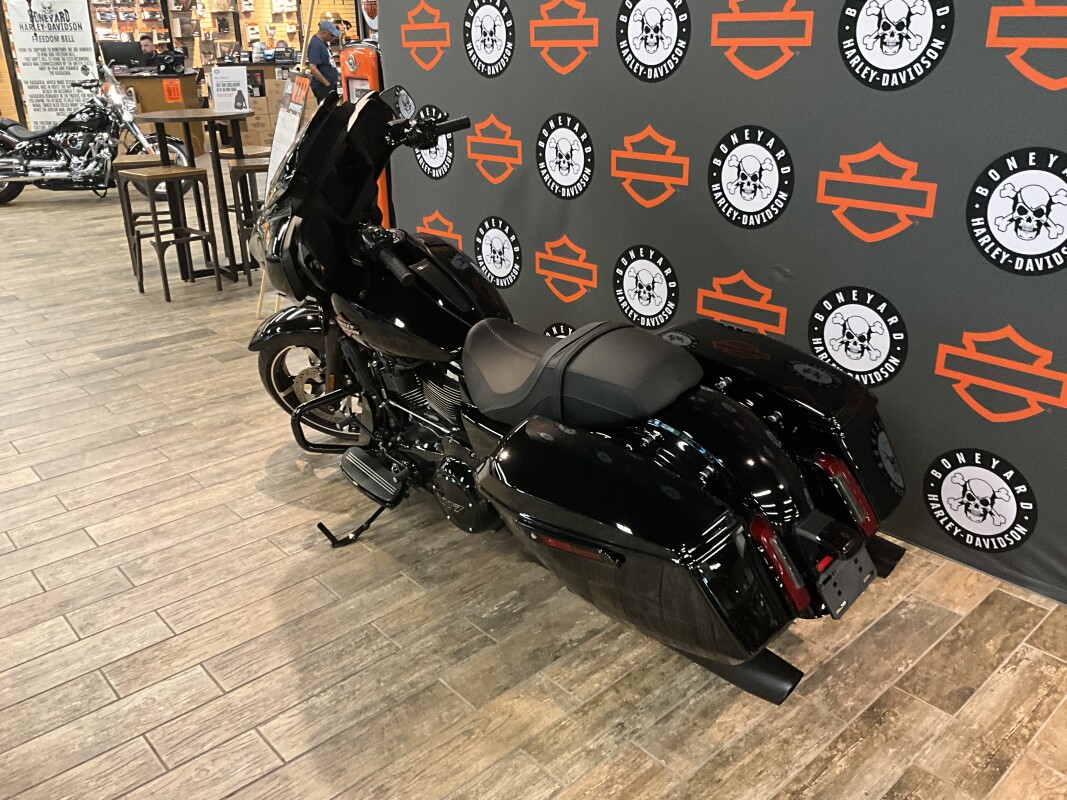 FLHX 2025 Street Glide - Photo 7