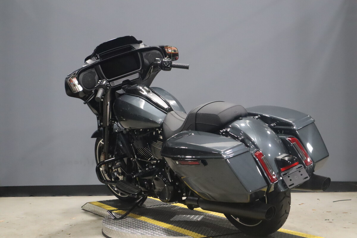 2025 Harley-Davidson Street Glide FLHX - Photo 7