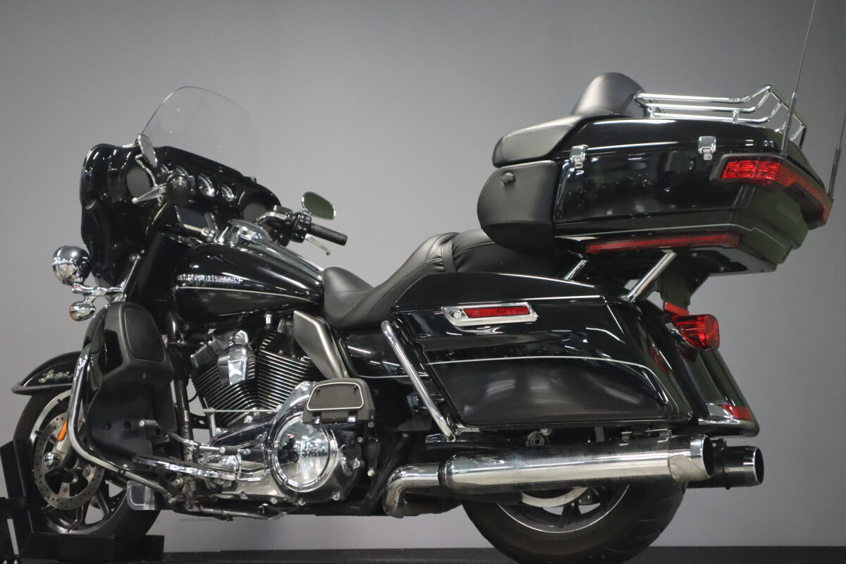 2016 Harley-Davidson Ultra Limited FLHTK - Photo 6