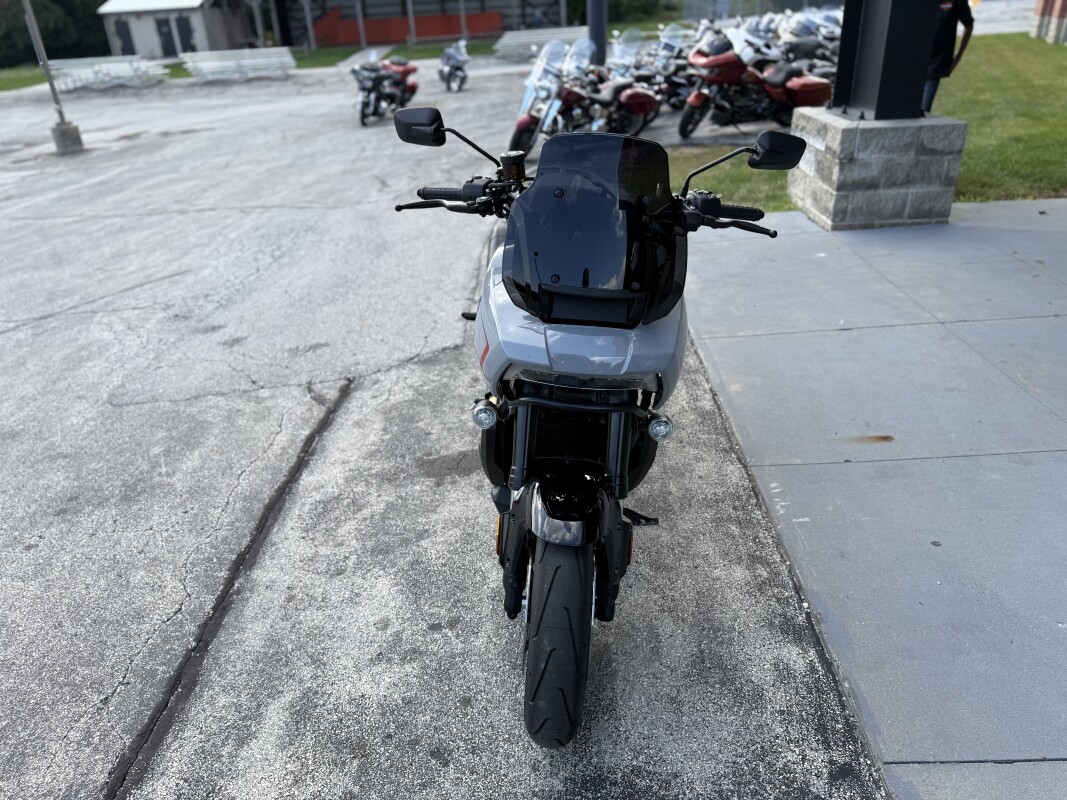 2025 Harley-Davidson CVO Pan America RA1250SE - Photo 8