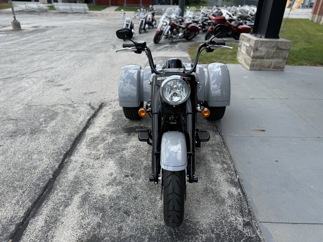 2024 Harley-Davidson Freewheeler FLRT BILL GRAY - Photo 8