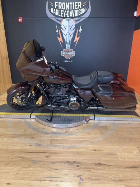 FLHXSE 2024 CVO™ Street Glide®