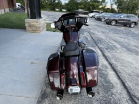 2024 Harley-Davidson<sup>®</sup> CVO™ Street Glide® FLHXSE COPPERHEAD thumb 1