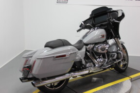 2024 Harley-Davidson® Street Glide® Billiard Gray thumb 2