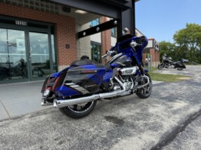 2025 Harley-Davidson<sup>®</sup> CVO™ Street Glide® FLHXSE BLUE thumb 2