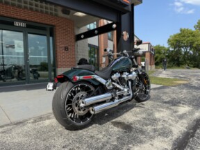 2024 Harley-Davidson<sup>®</sup> Breakout<sup>™</sup> 117 FXBR ALPINE GREEN thumb 2