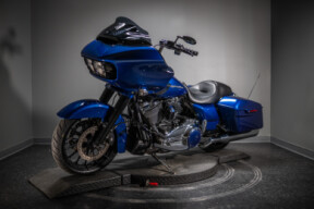 2017 Road Glide® Special (FLTRXS) thumb 2