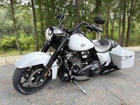 FLHRXS 2025 Road King™ Special thumb 1
