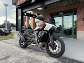 2024 Harley-Davidson<sup>®</sup> Pan America™ 1250 Special RA1250S RED RCK/BRC WHT thumb 3