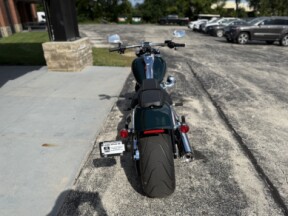 2024 Harley-Davidson<sup>®</sup> Breakout<sup>™</sup> 117 FXBR ALPINE GREEN thumb 1