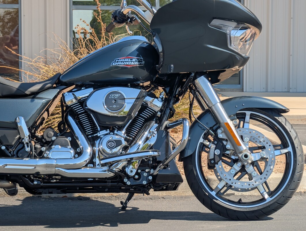 2025 Harley-Davidson Road Glide - Photo 10