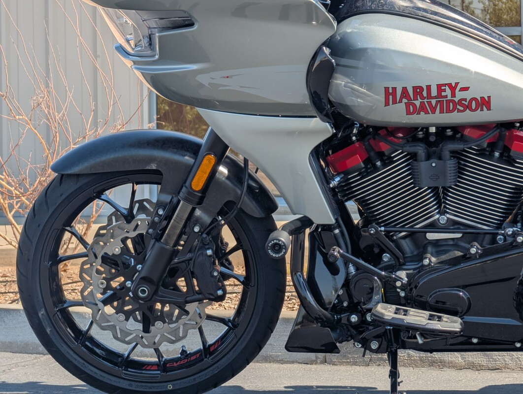 2025 Harley-Davidson CVO Road Glide ST - Photo 5