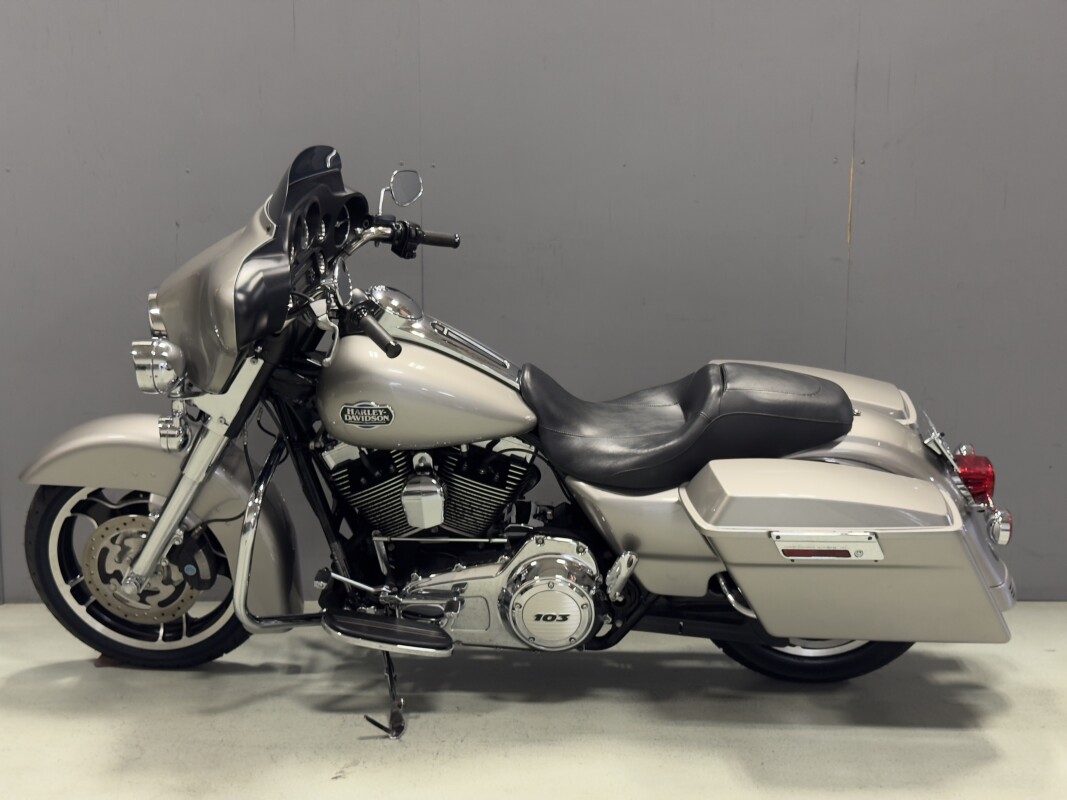 FLHTCU 2013 Ultra Classic Electra Glide - Photo 2