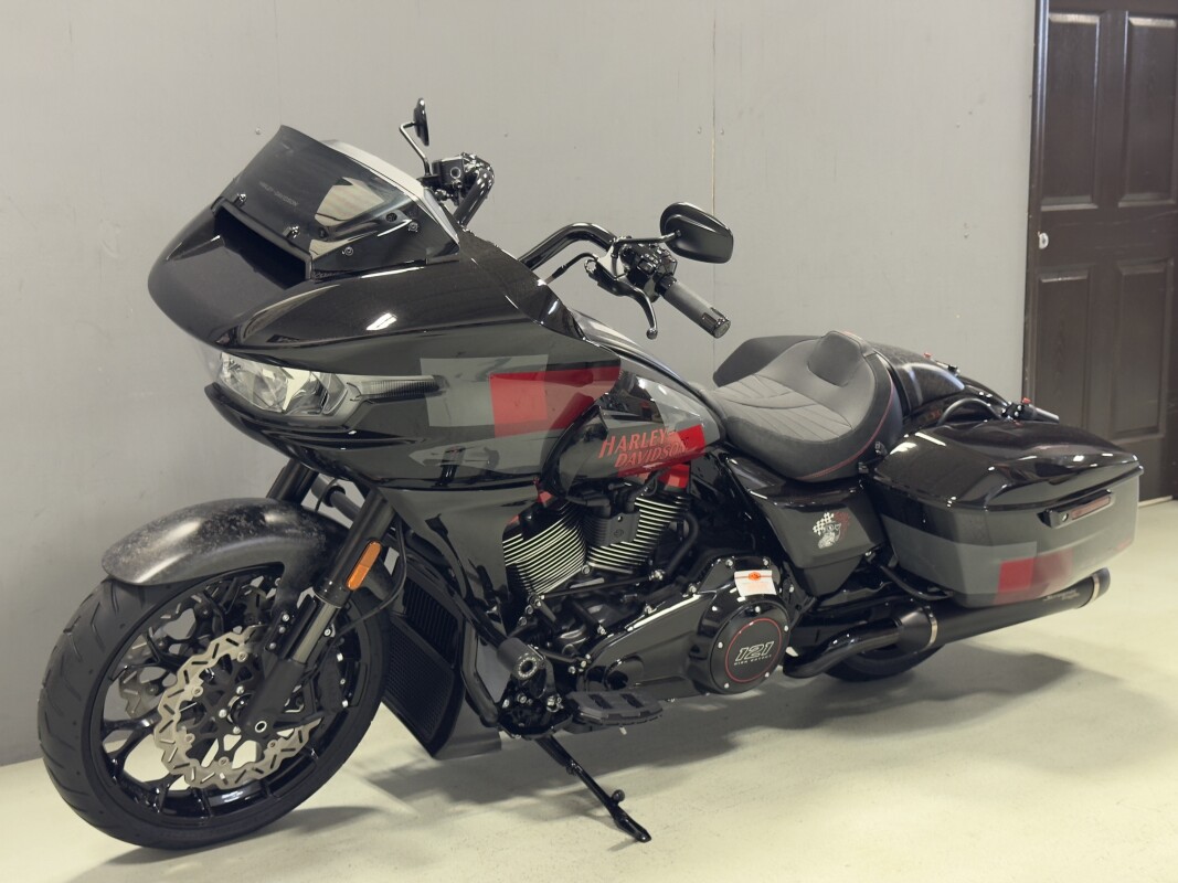 FLTRXSTSE 2025 CVO Road Glide ST - Photo 4