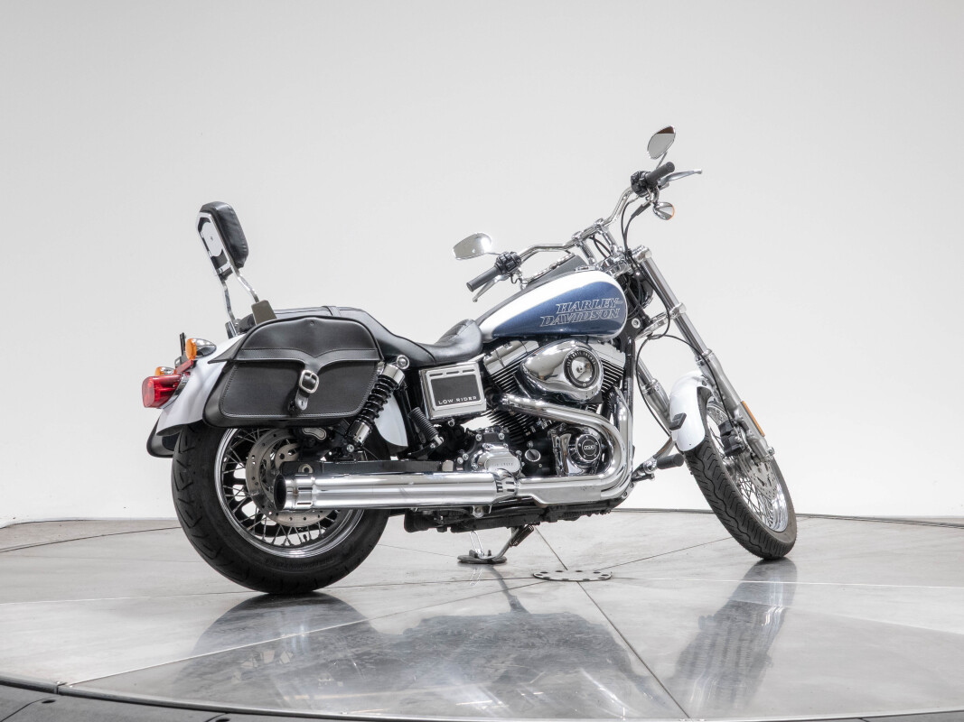 2015 Harley-Davidson FXDL103 Dyna Low Rider in White Hot Pearl and Blue Hot Pearl with 5725 miles - Photo 3