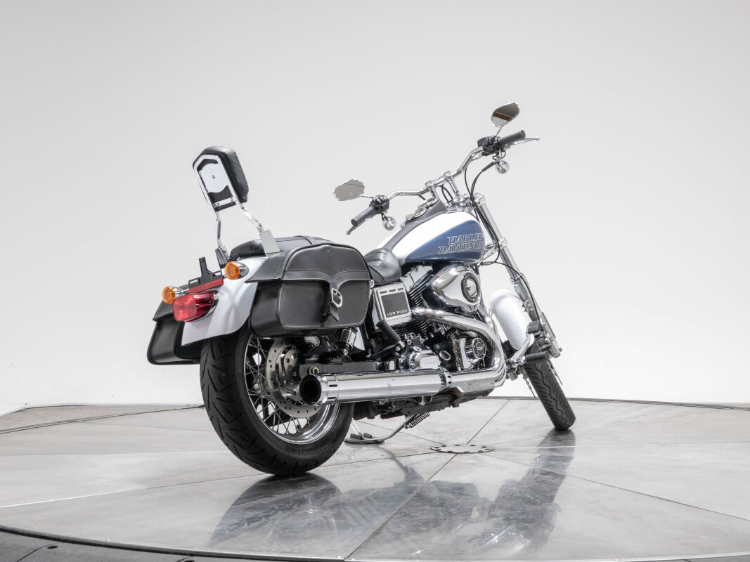 2015 Harley-Davidson FXDL103 Dyna Low Rider in White Hot Pearl and Blue Hot Pearl with 5725 miles - Photo 4