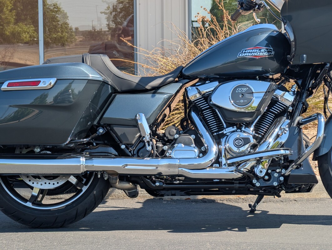 2025 Harley-Davidson Road Glide - Photo 9