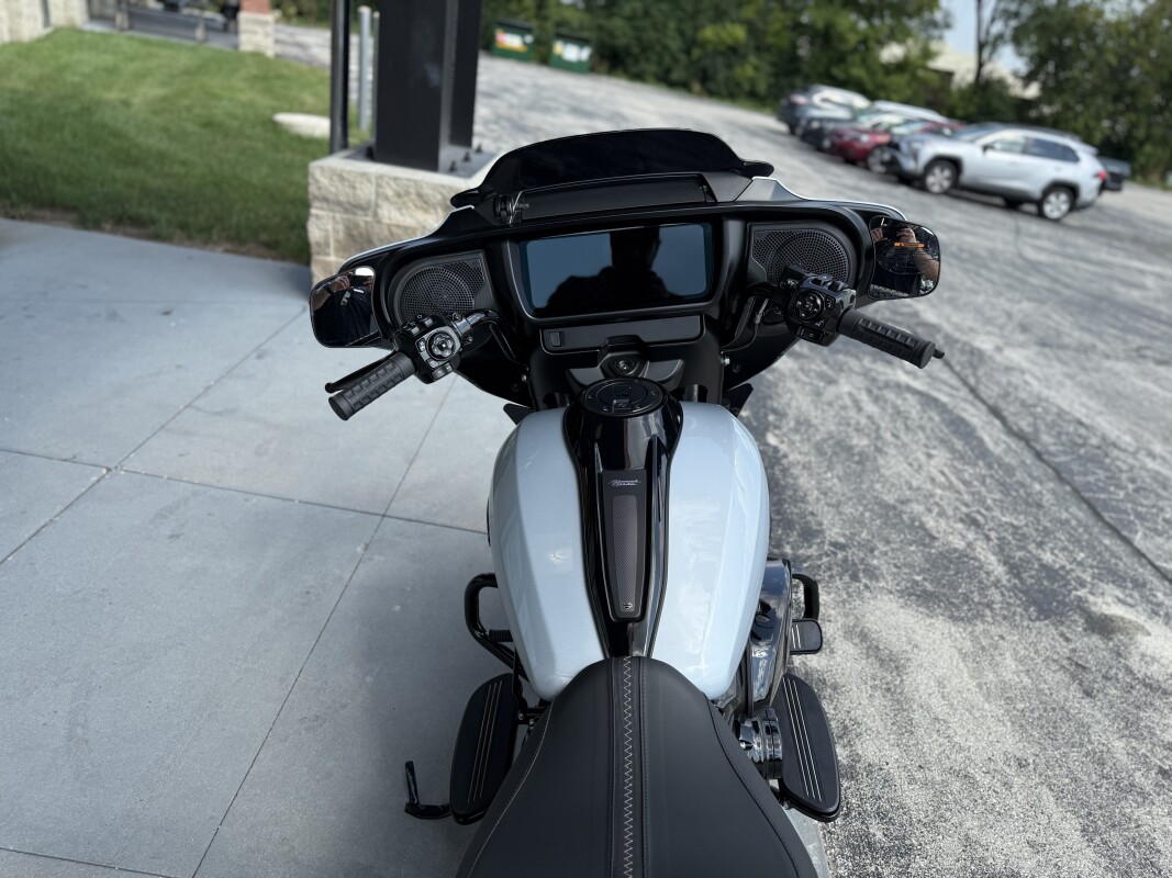 2024 Harley-Davidson Street Glide FLHX - Photo 5