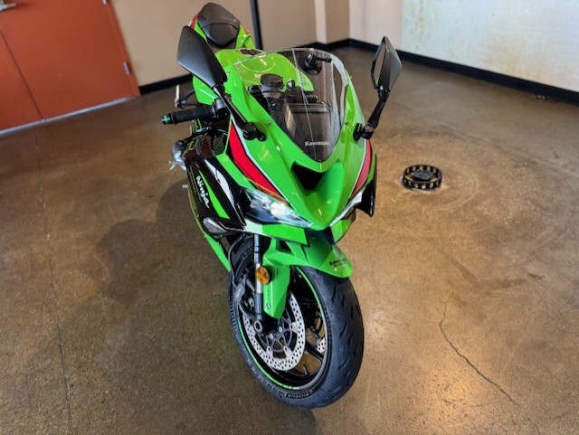 2024 Kawasaki NINJA ZX6R - Photo 4