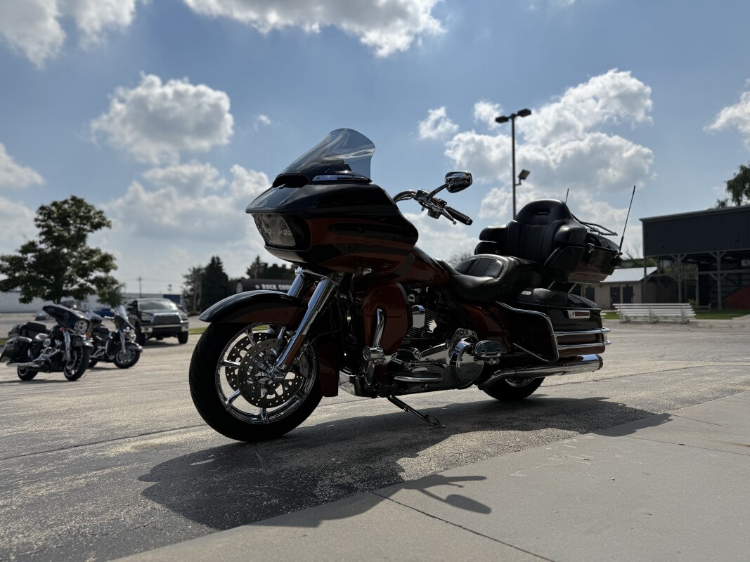 2015 Harley-Davidson CVO Road Glide Ultra - Photo 7