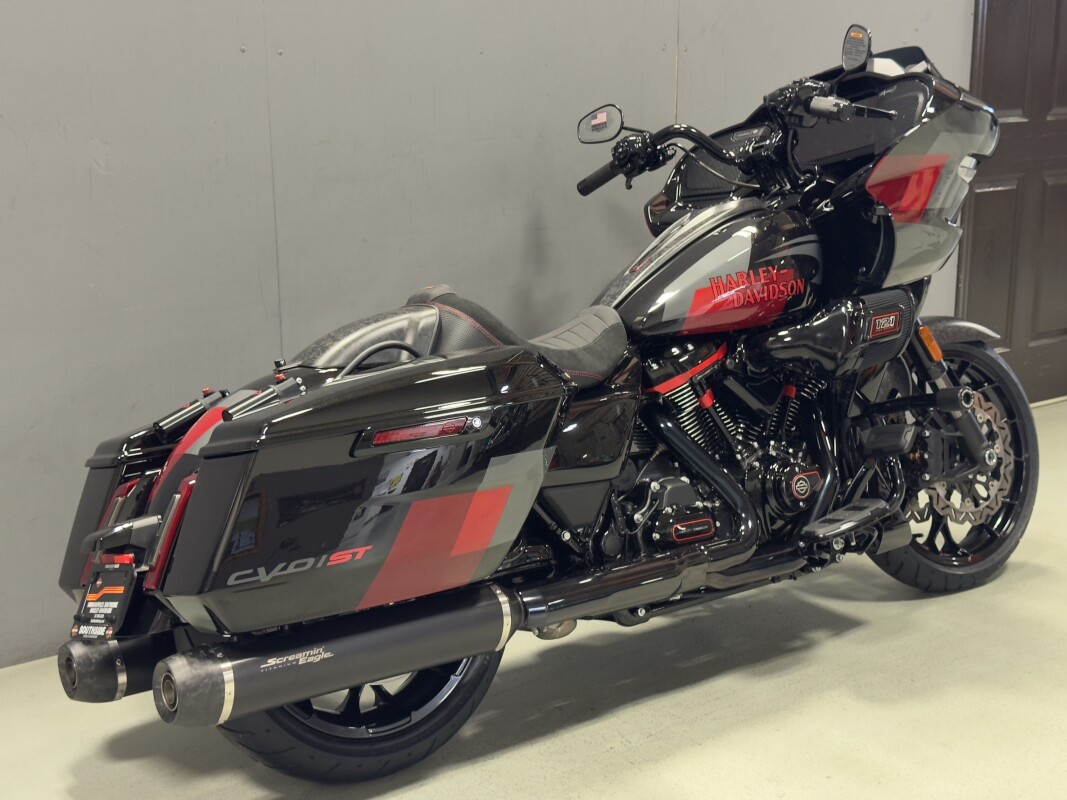 FLTRXSTSE 2025 CVO Road Glide ST - Photo 5