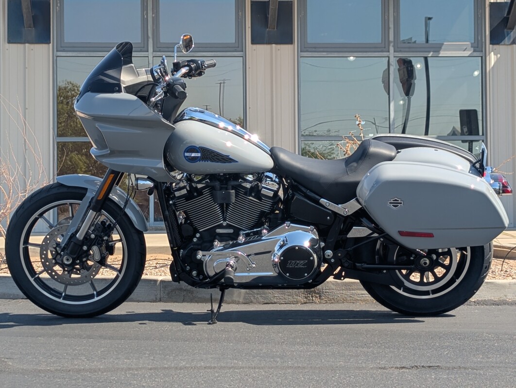 2025 Harley-Davidson Low Rider ST - Photo 2