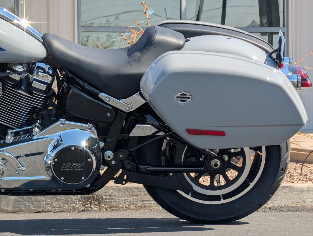 2025 Harley-Davidson Low Rider ST - Photo 7
