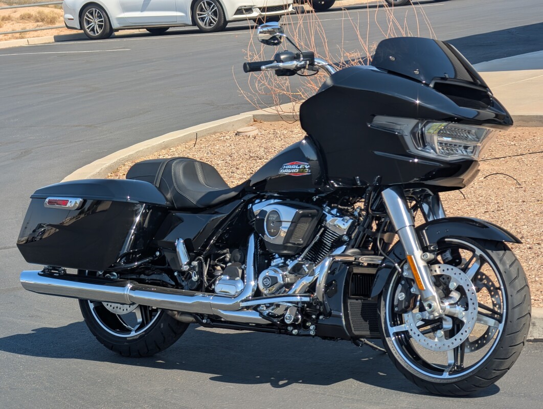 2025 Harley-Davidson Road Glide - Photo 3