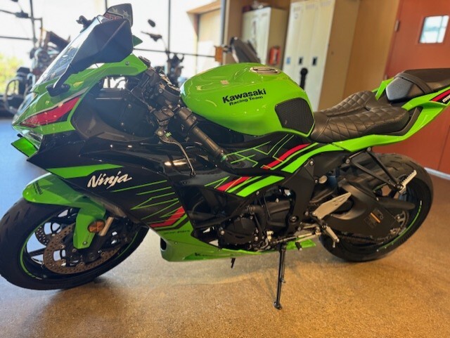 2024 Kawasaki NINJA ZX6R - Photo 5