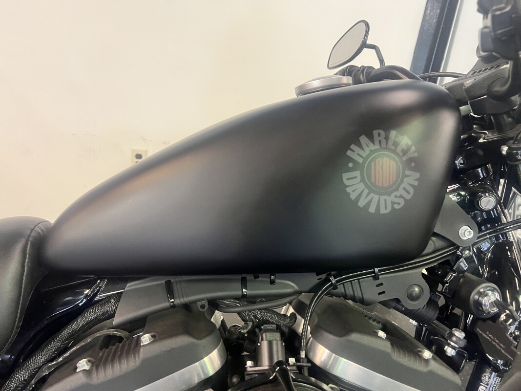 2021 Harley-Davidson Iron 883 Black Denim XL883N - Photo 4