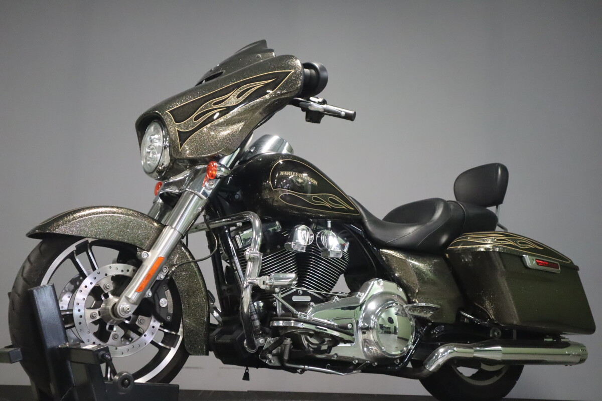 2016 Harley-Davidson Street Glide - Photo 4