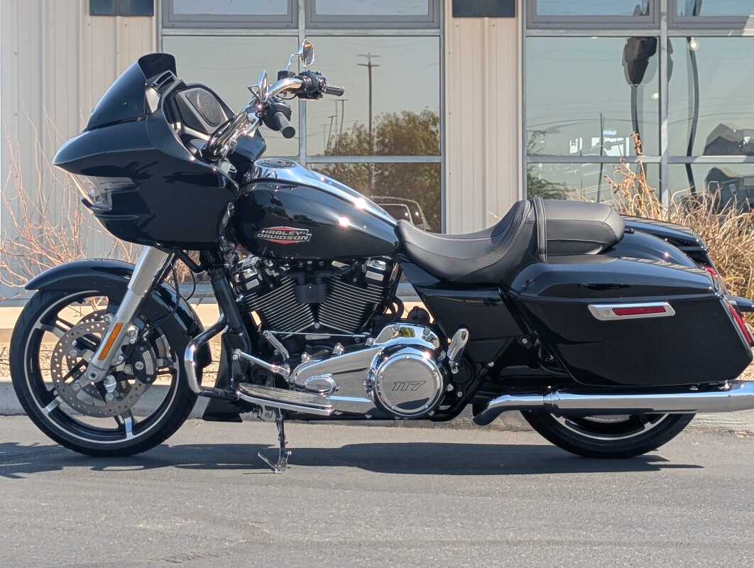 2025 Harley-Davidson Road Glide - Photo 2