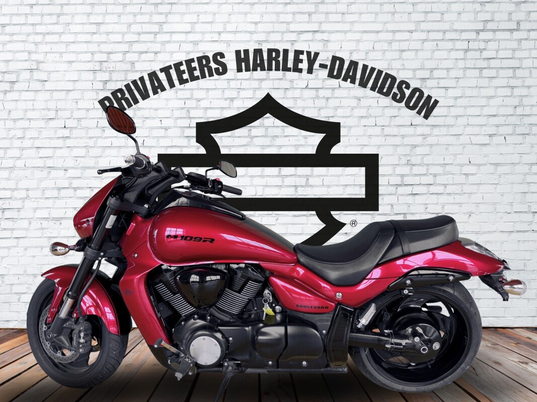 2023 Suzuki M109 BOSS Two Tone Red/Black - Photo 2